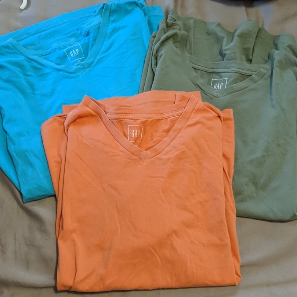 Gap shirts